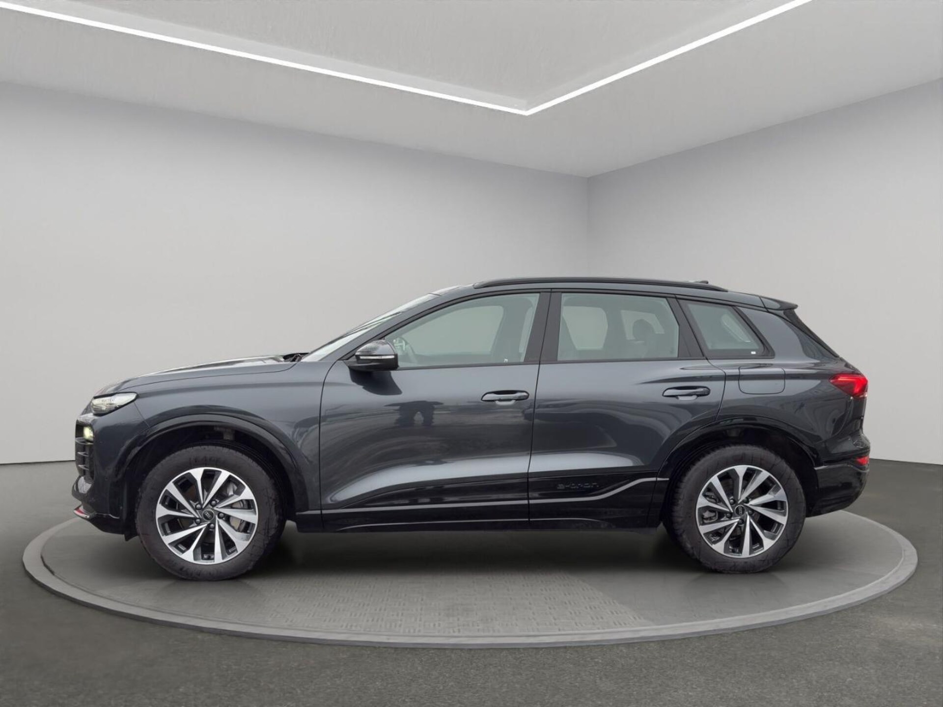 Audi Q6 SUV e-tron