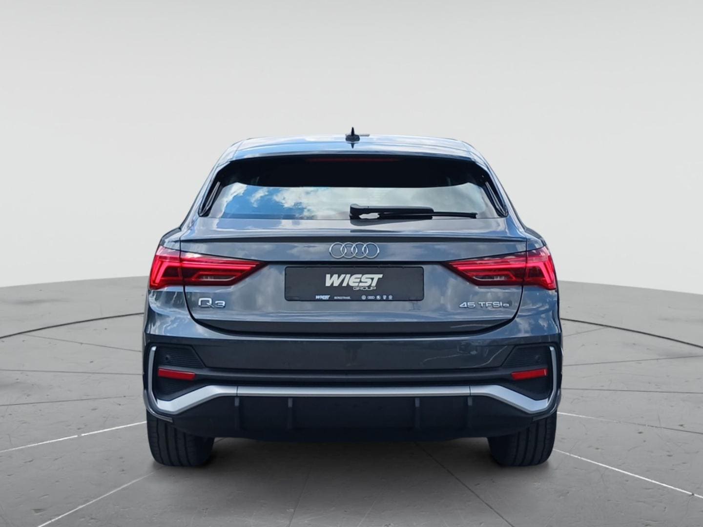 Bild über Audi Q3 Sportback TFSI e S line 45 TFSI e S tronic - für weitere Informationen kontaktieren Sie den Audi Partner