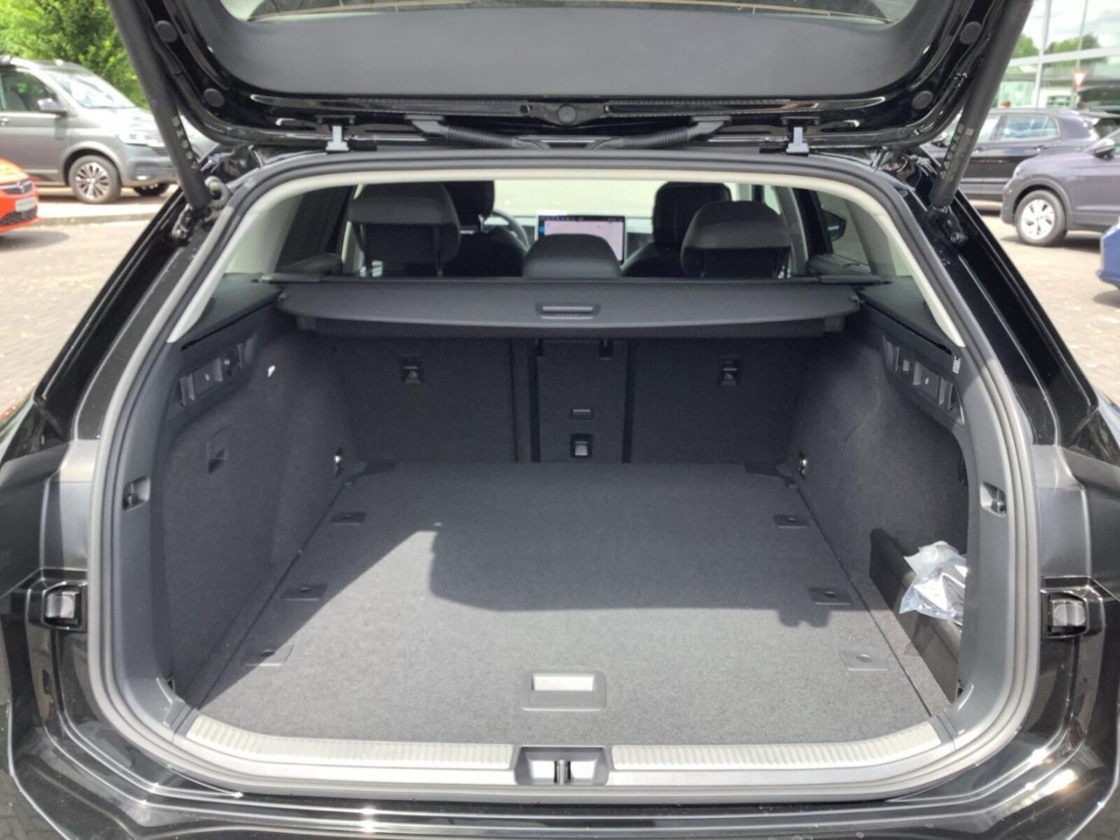 Volkswagen Passat – Bild 16