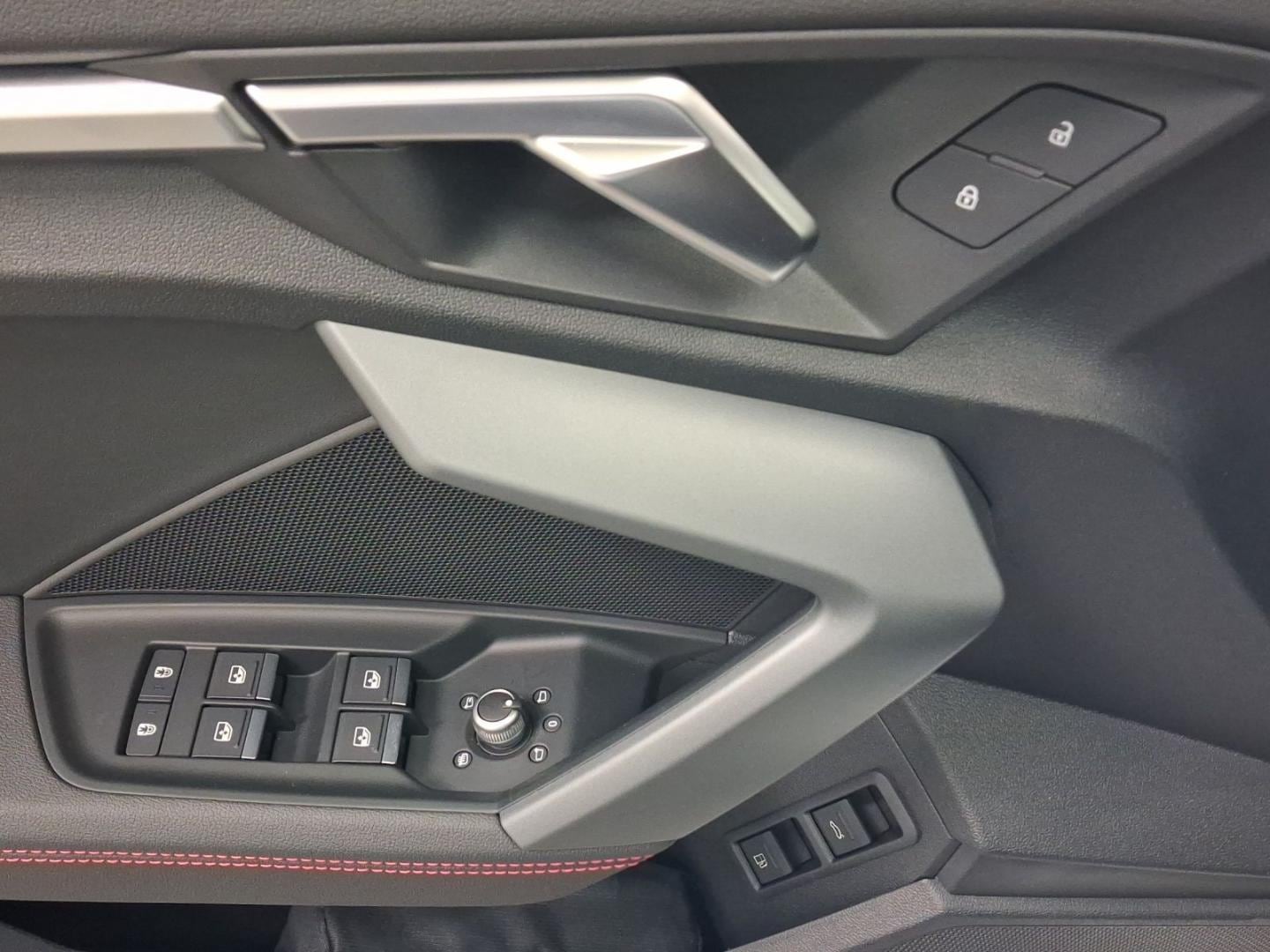 Bild über Audi A3 Sportback TFSI e TFSI e 150 kW S tronic - für weitere Informationen kontaktieren Sie den Audi Partner