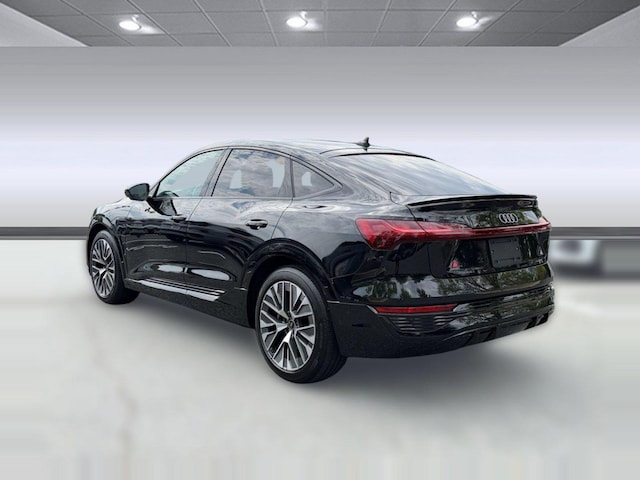 2024 Audi Q8 Sportback e-tron