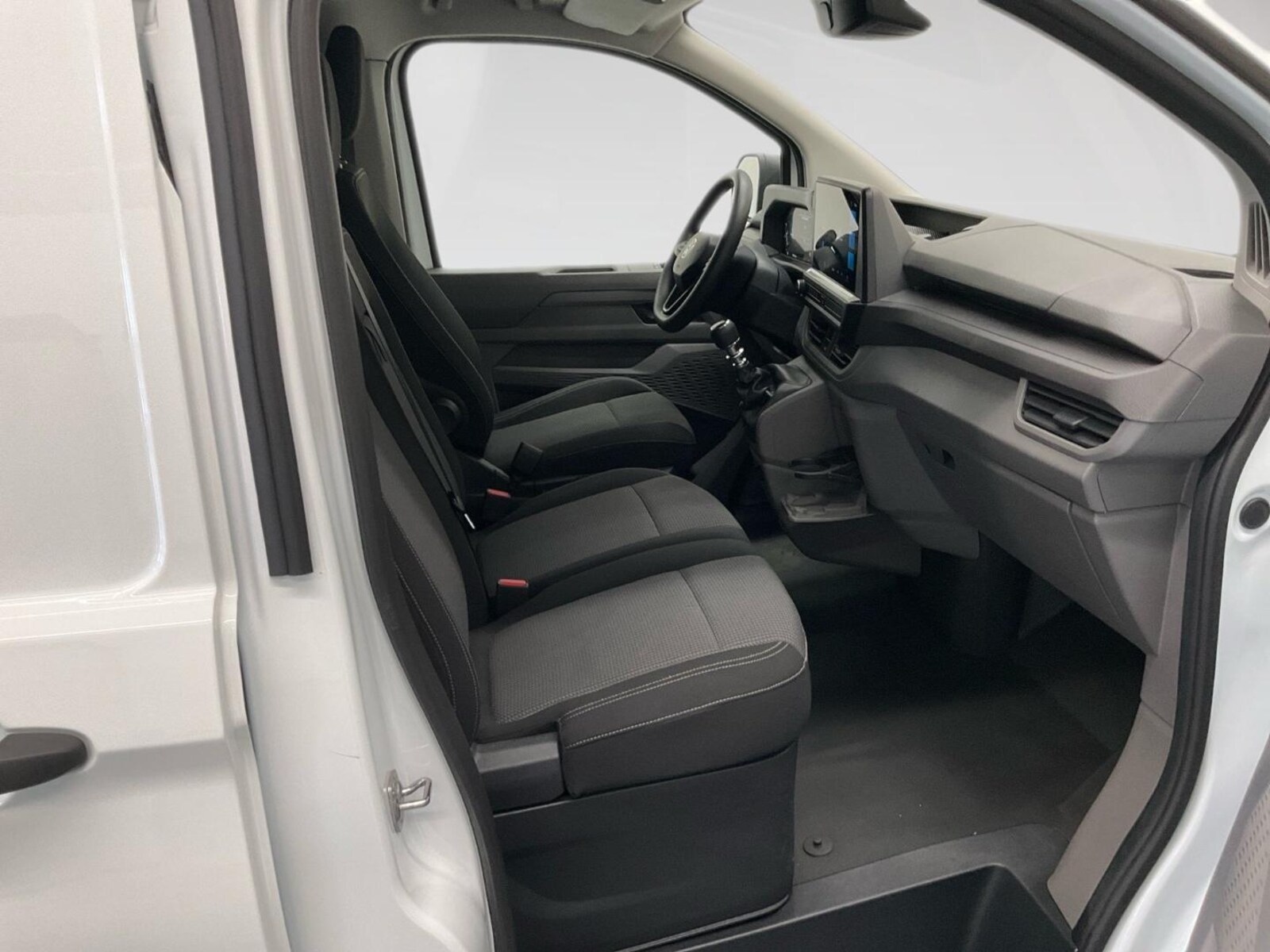 Volkswagen Transporter Kasten langer Radstand – Bild 9