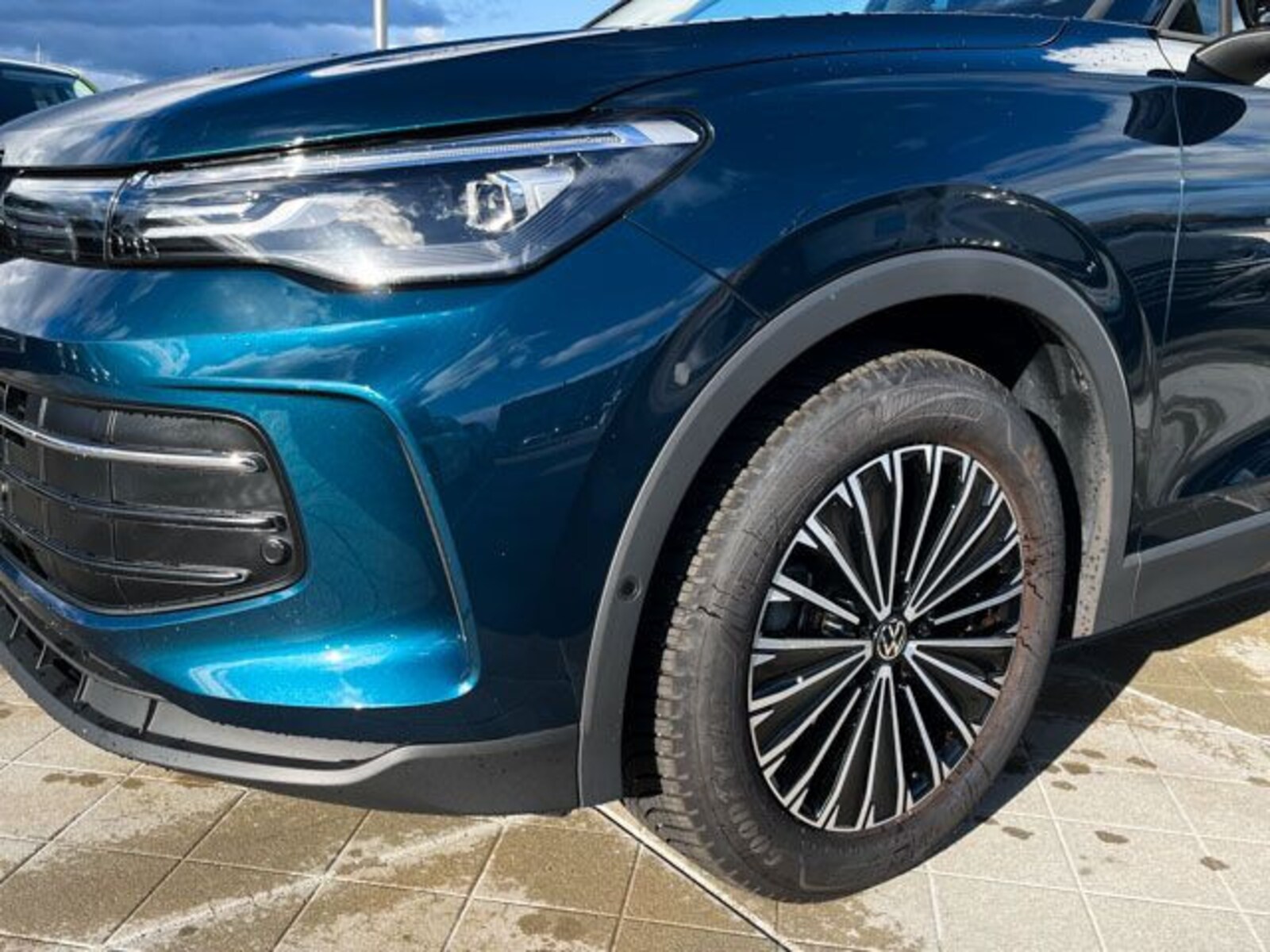 Volkswagen Tiguan – Bild 7