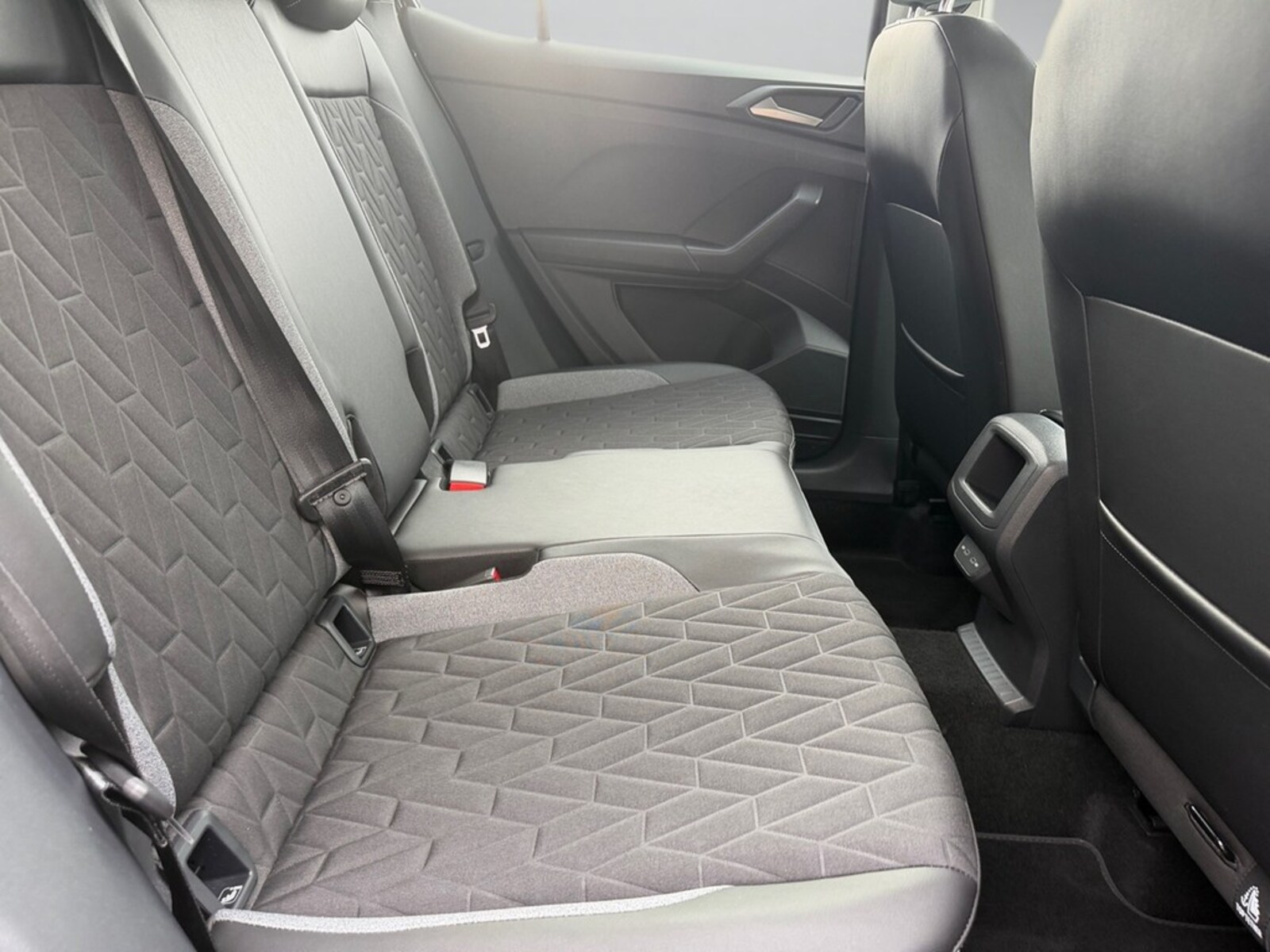 Volkswagen T-Cross – Bild 12