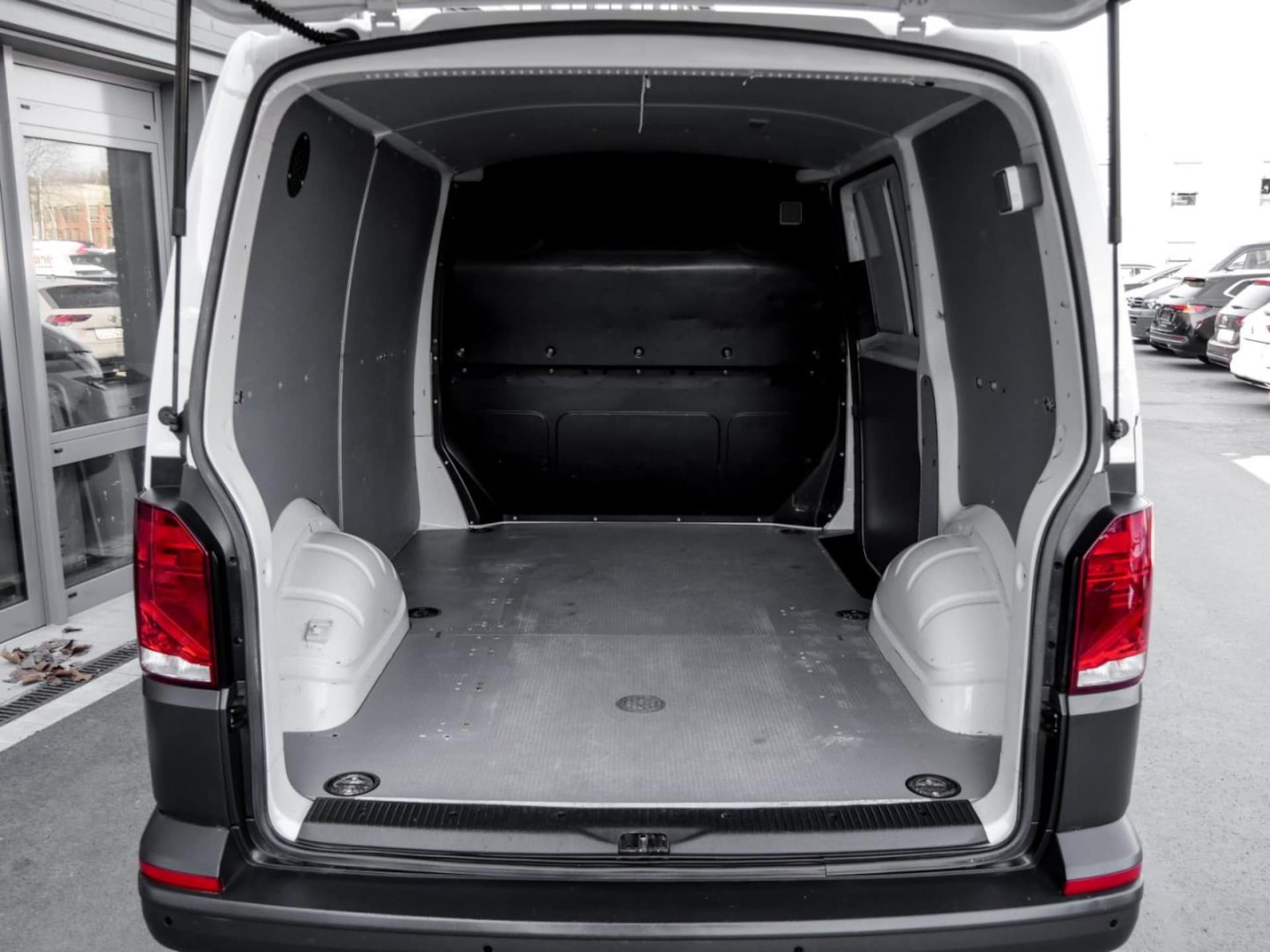 Volkswagen T6.1 Transporter Kasten kurzer Radstand