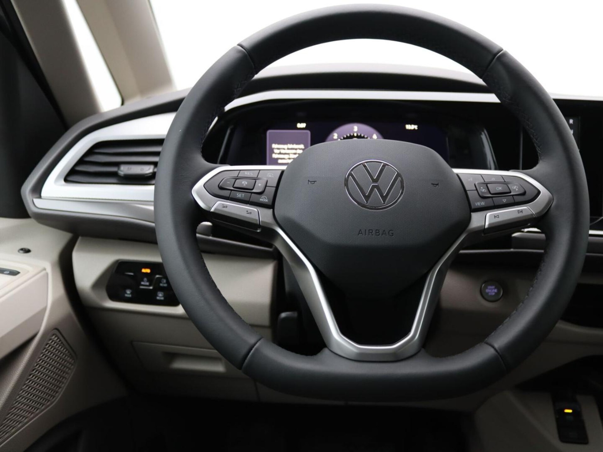 Volkswagen Multivan Basis-Modell