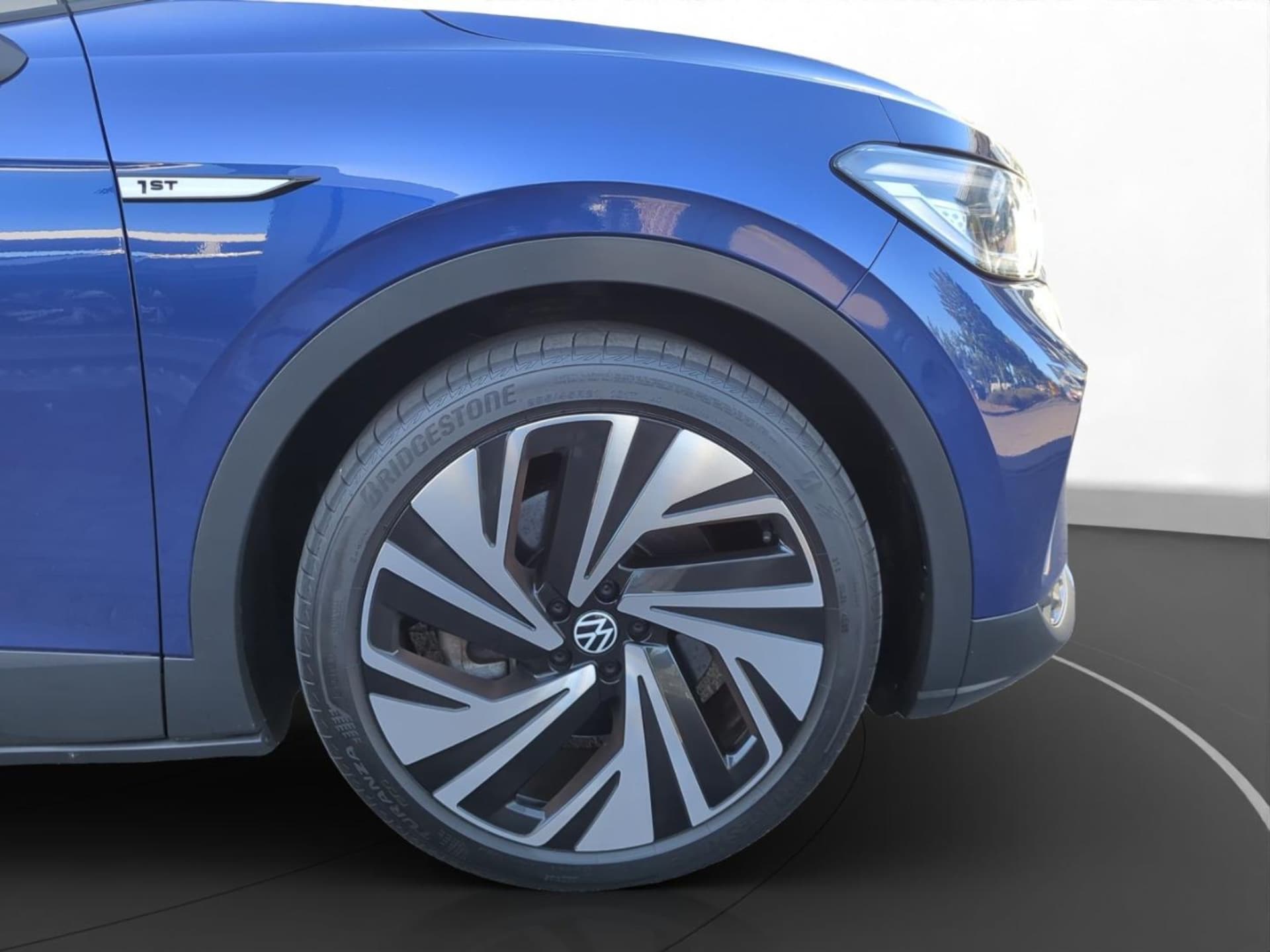 Volkswagen ID.4 1st Max
