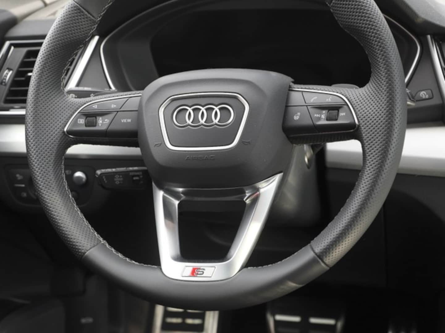 Bild über Audi Q5 Sportback 40 TDI quattro S tronic - für weitere Informationen kontaktieren Sie den Audi Partner