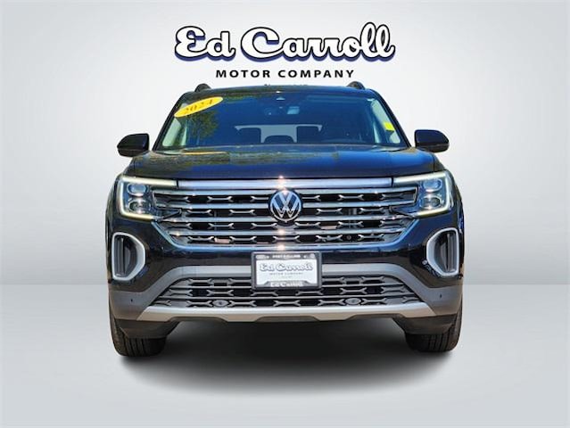 Used 2024 Volkswagen Atlas SE w/Tech with VIN 1V2KR2CA6RC547170 for sale in Fort Collins, CO