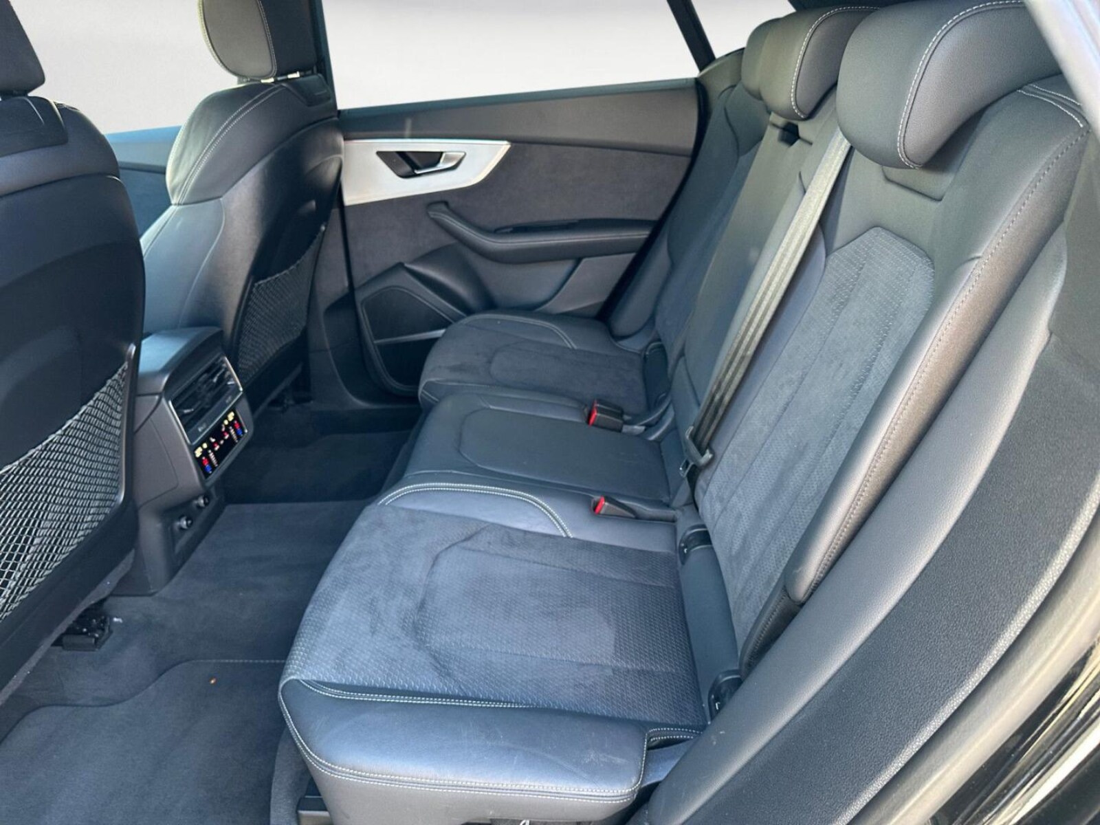 Audi SQ8 – Bild 12
