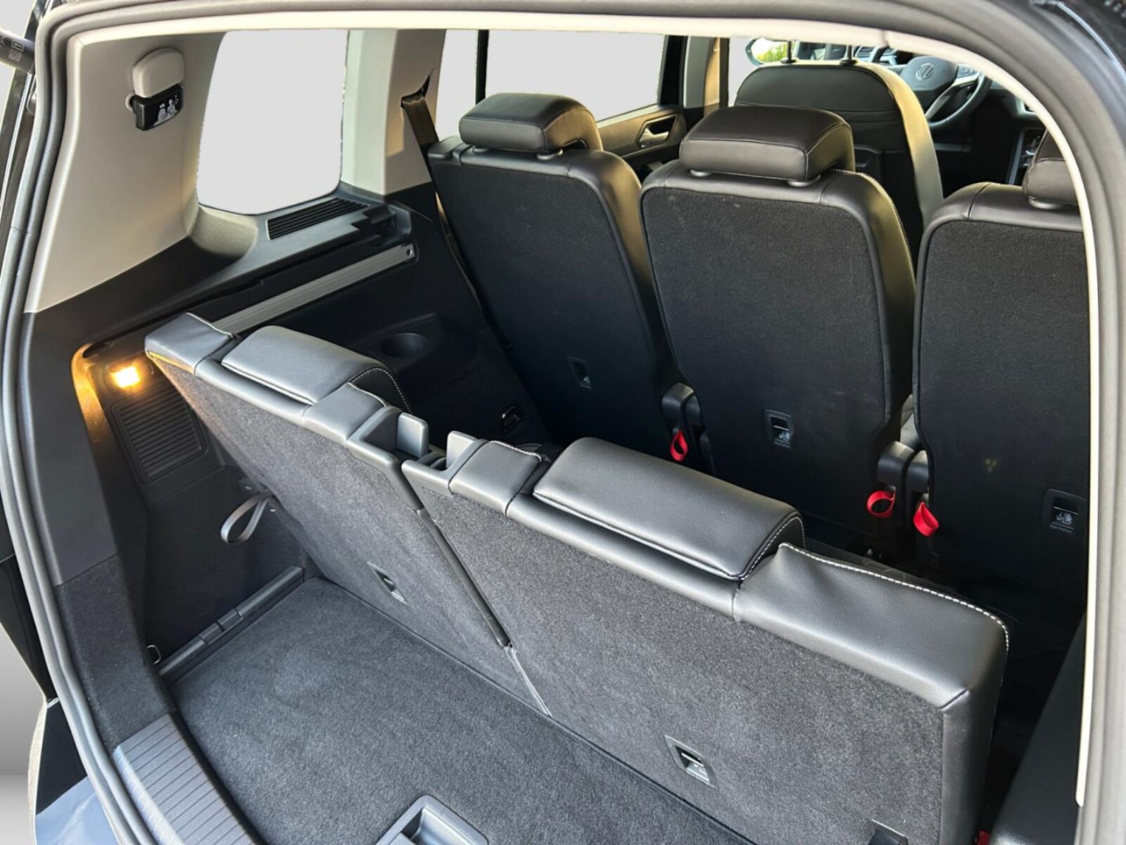 Volkswagen Touran – Bild 12