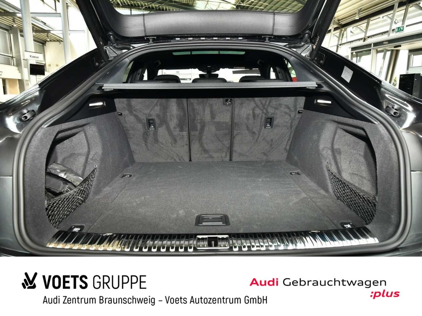 Bild über Audi Q8 Sportback e-tron S line 50 e-tron quattro - für weitere Informationen kontaktieren Sie den Audi Partner