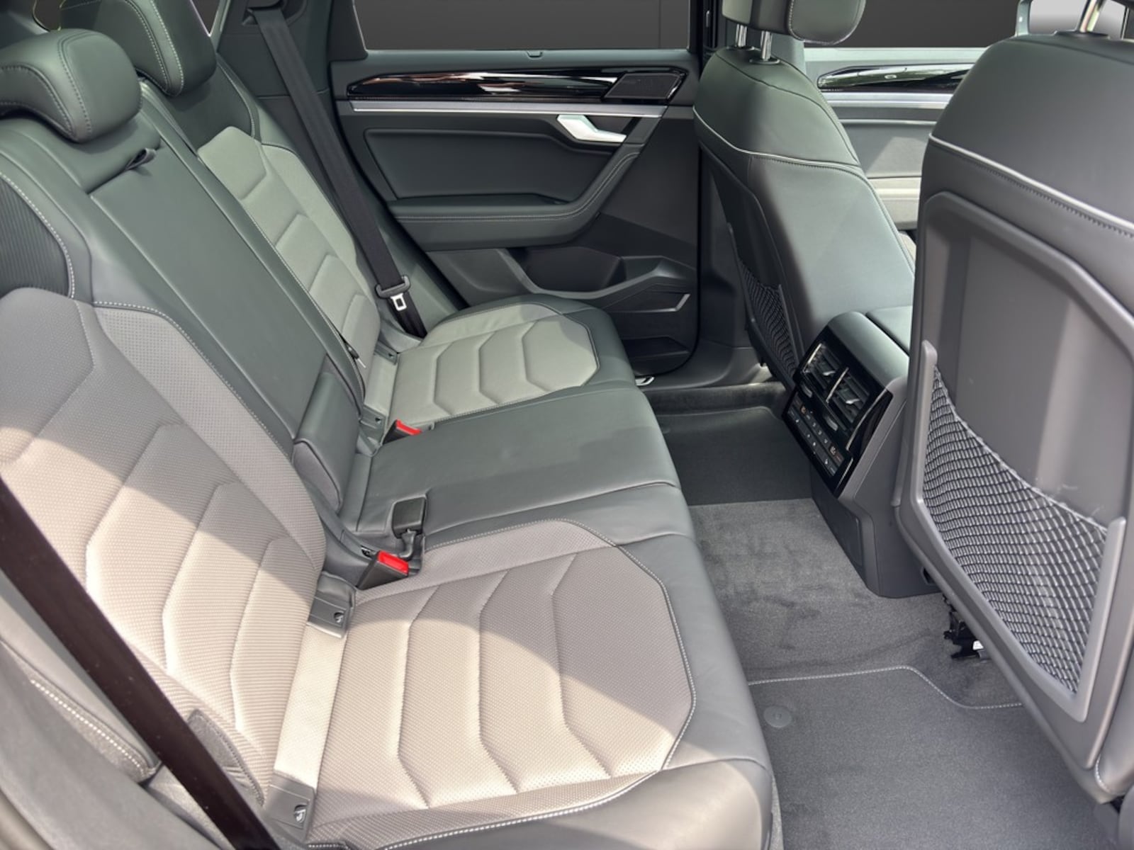Volkswagen Touareg – Bild 15