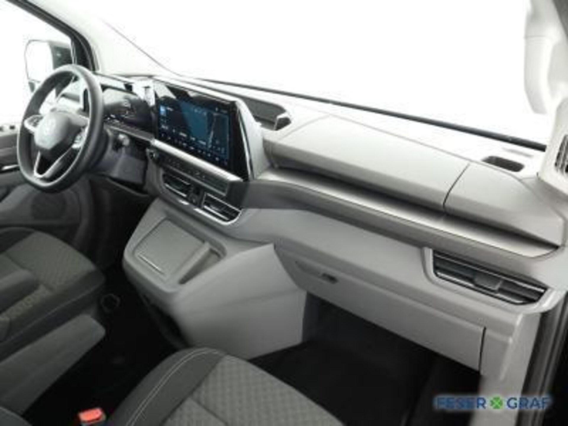 Volkswagen e-Caravelle Life