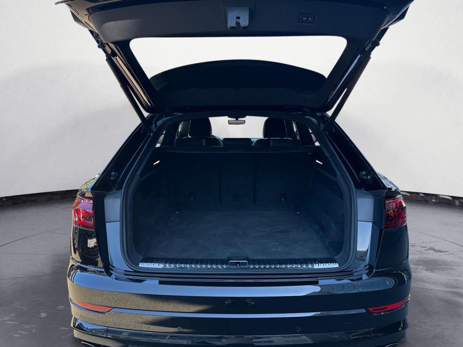 Audi SQ8 – Bild 13