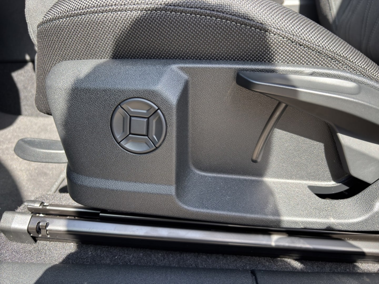 Bild über Audi Q3 SUV TDI 110 kW S tronic - für weitere Informationen kontaktieren Sie den Audi Partner