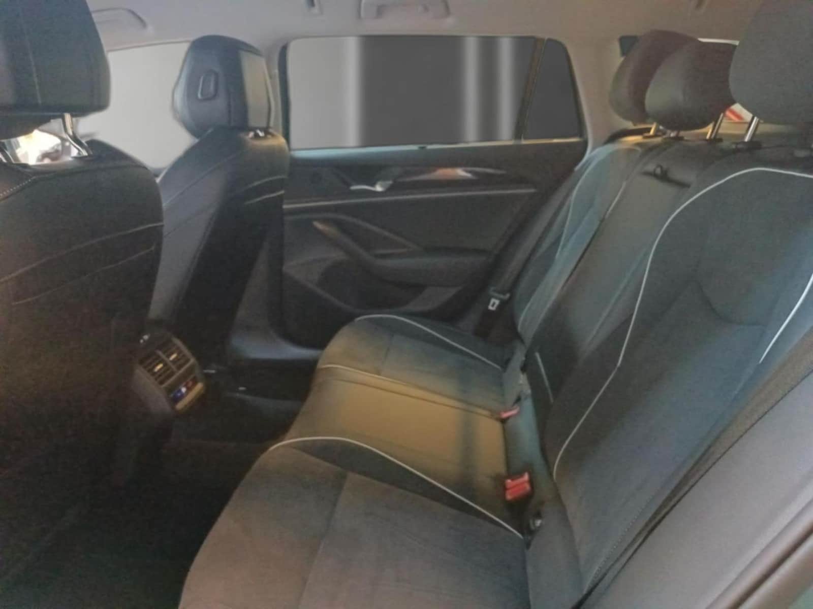 Volkswagen Passat – Bild 17