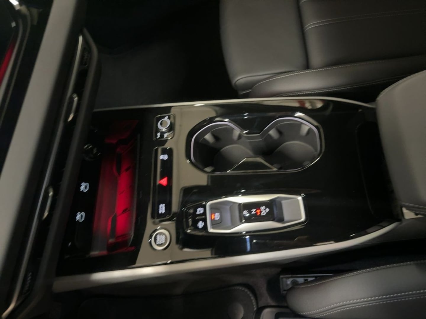Bild über Audi A5 Avant TDI 150 kW S tronic - für weitere Informationen kontaktieren Sie den Audi Partner