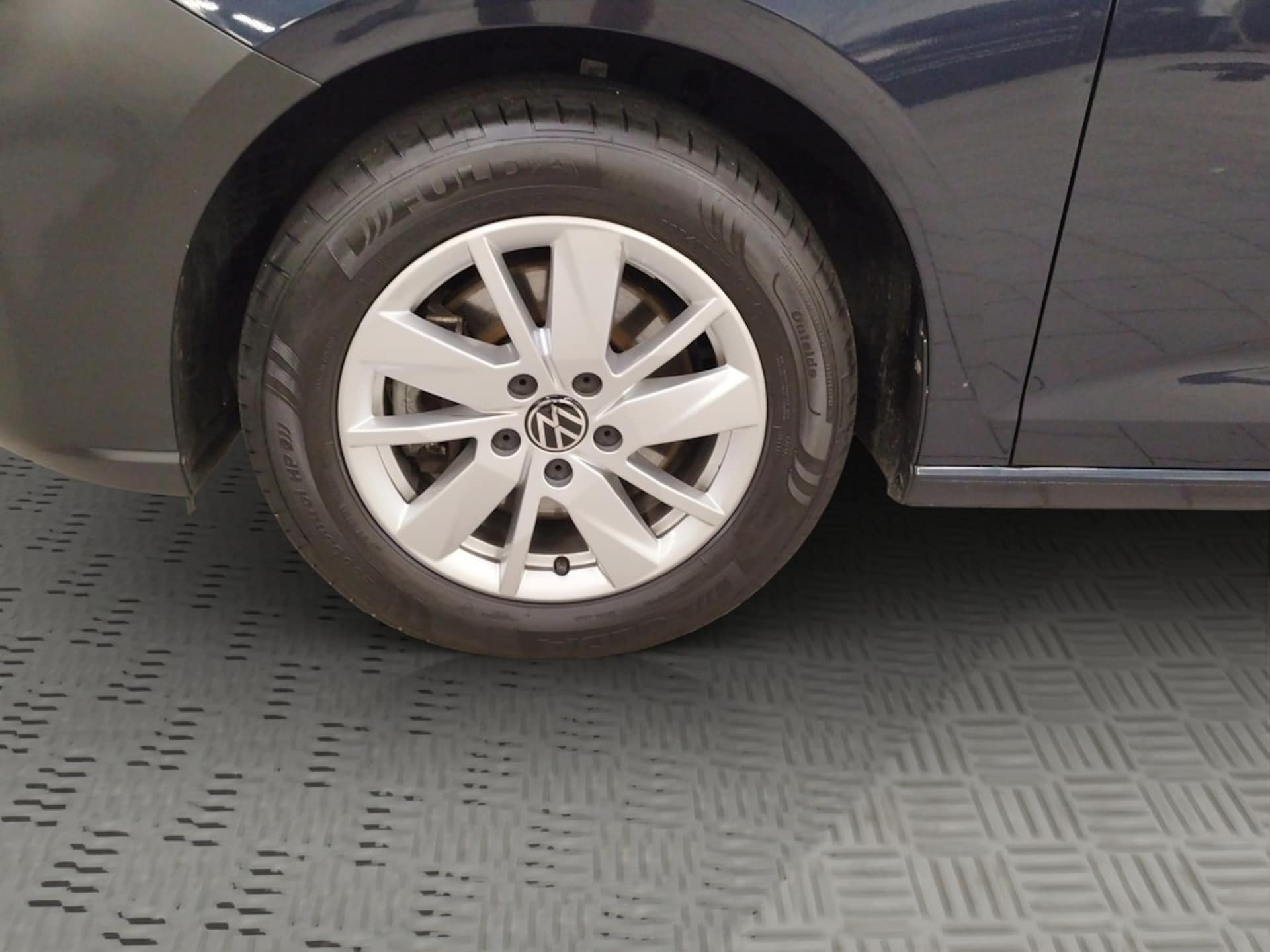 Volkswagen Caddy Maxi Basis-Modell