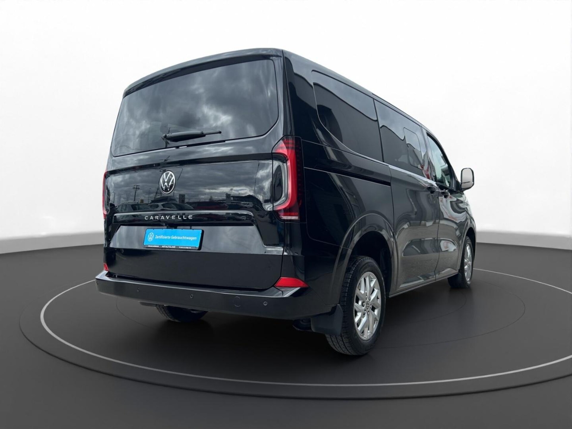 Volkswagen Caravelle Style