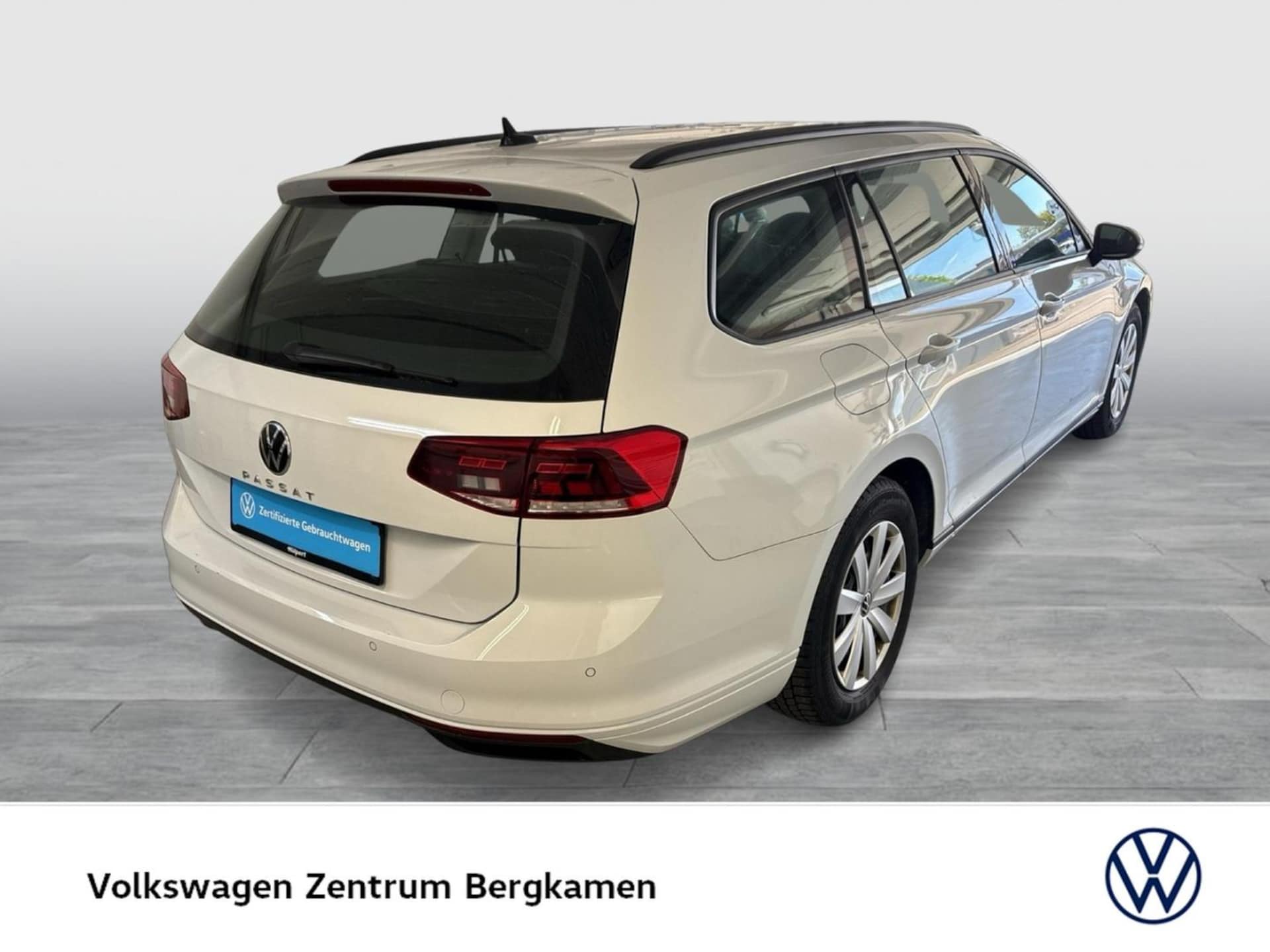 Volkswagen Passat Variant Basis-Modell
