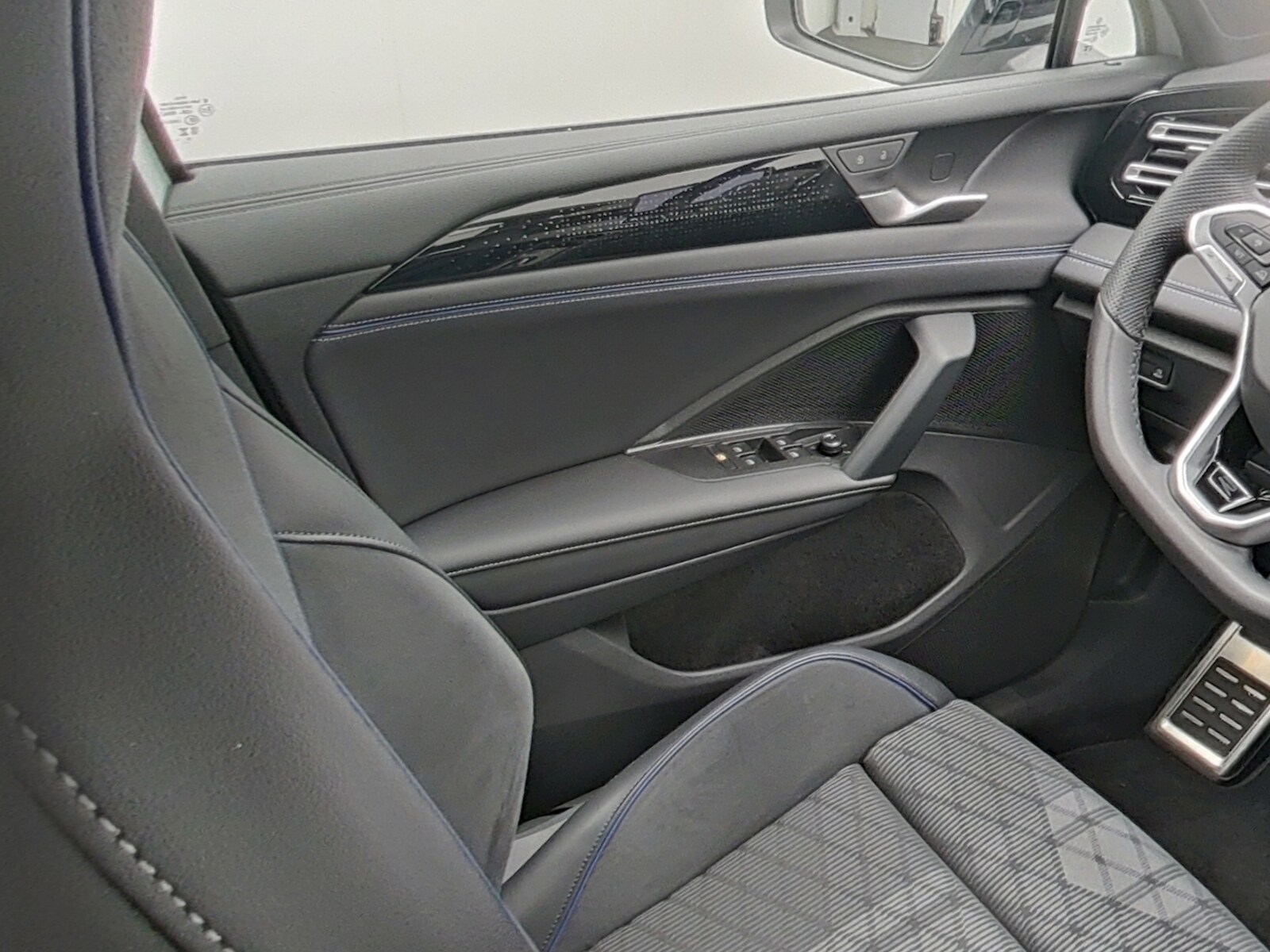 Volkswagen Tiguan – Bild 12
