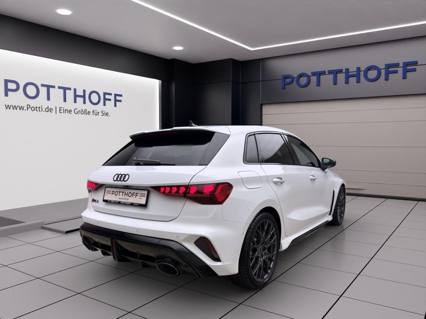 Bild über Audi RS 3 Sportback TFSI quattro S tronic - für weitere Informationen kontaktieren Sie den Audi Partner
