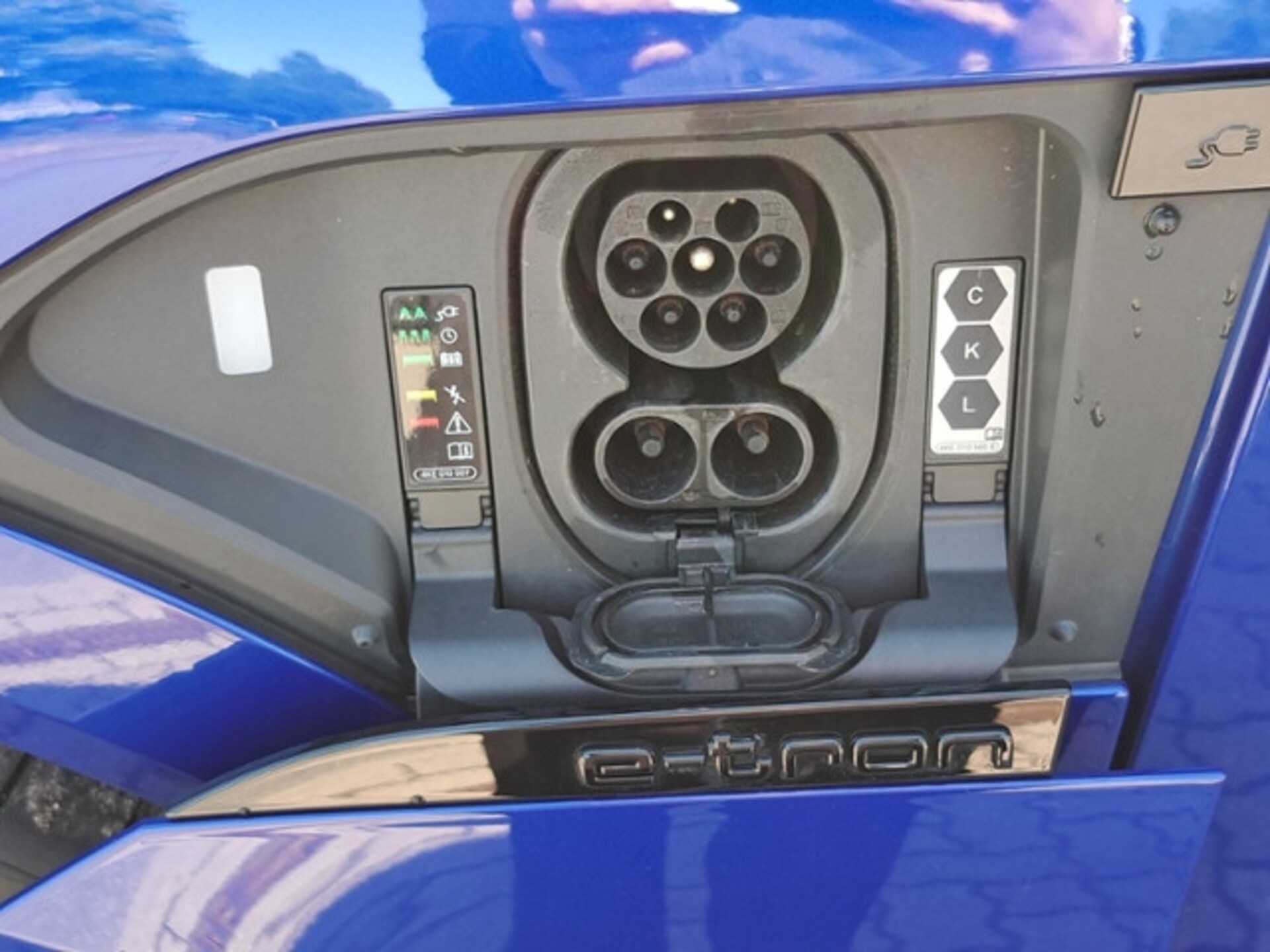 Audi Q8 e-tron S line