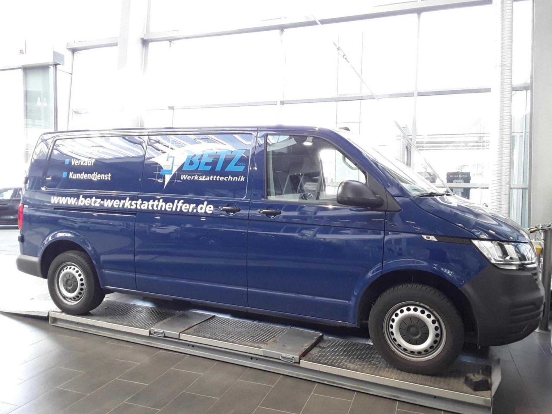 Volkswagen T6.1 Transporter Kasten langer Radstand