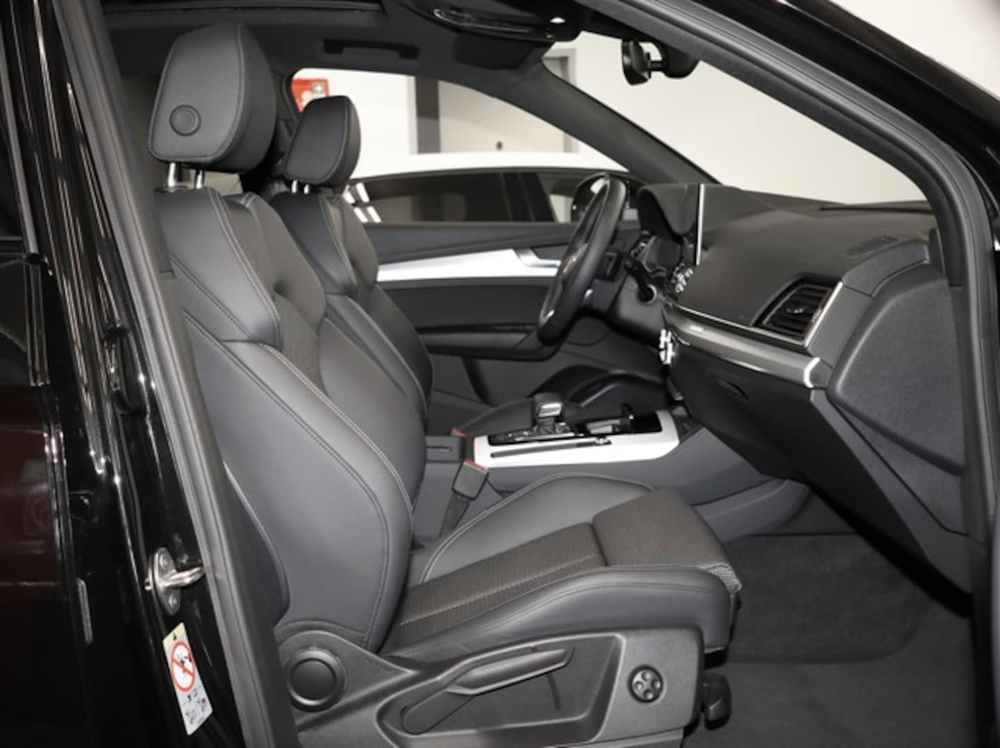 Bild über Audi Q5 Sportback 40 TFSI quattro S tronic - für weitere Informationen kontaktieren Sie den Audi Partner