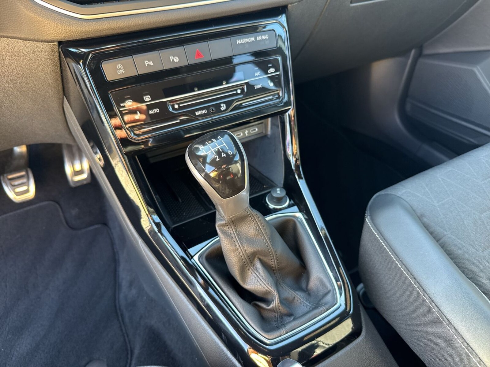 Volkswagen T-Cross – Bild 11