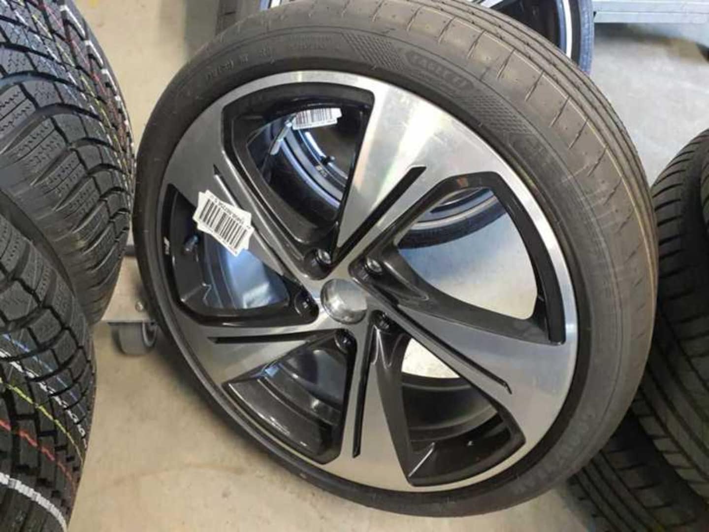 Bild über Audi A3 Sportback TFSI quattro S tronic - für weitere Informationen kontaktieren Sie den Audi Partner