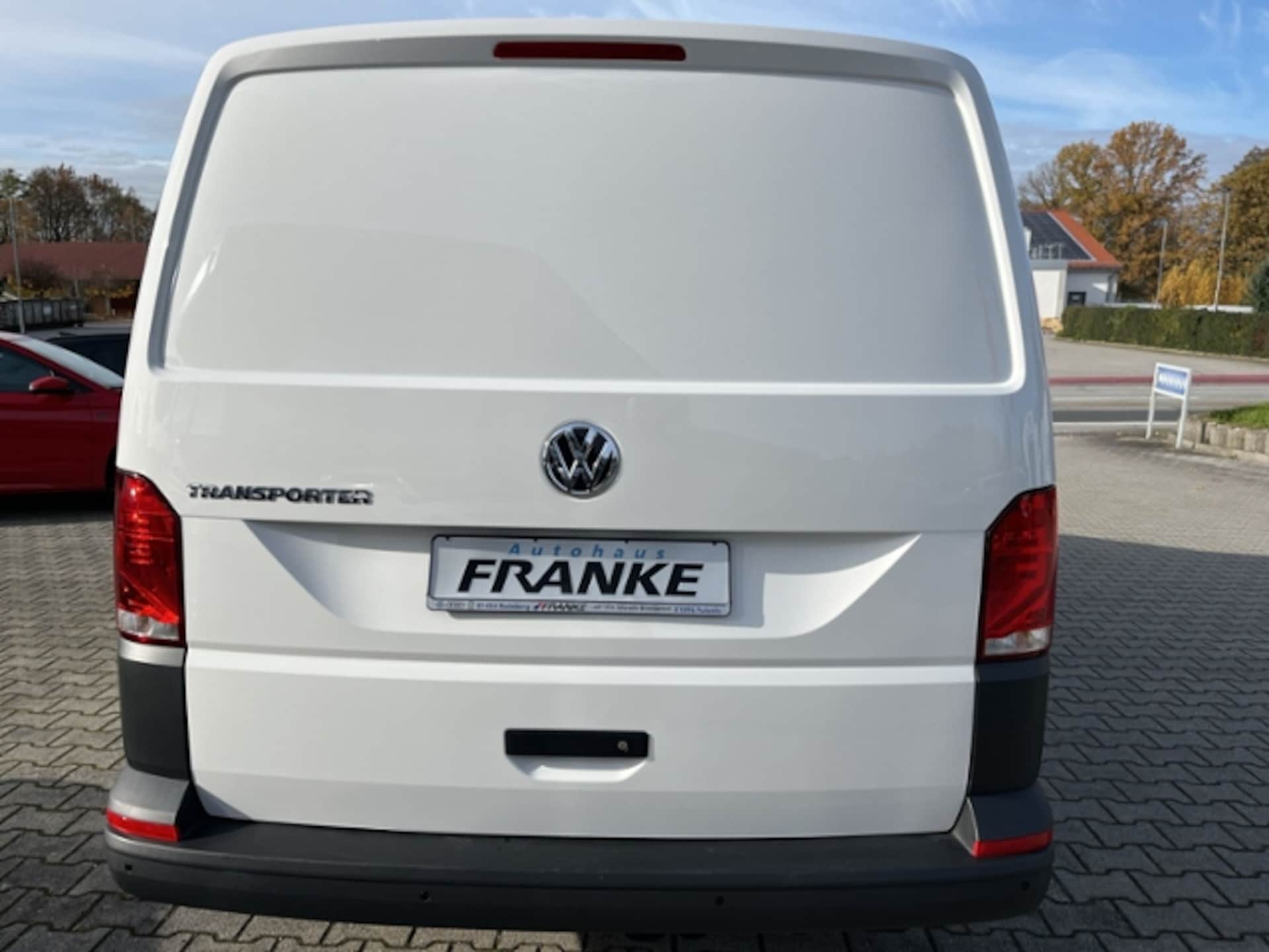 Volkswagen T6.1 Transporter Kasten langer Radstand