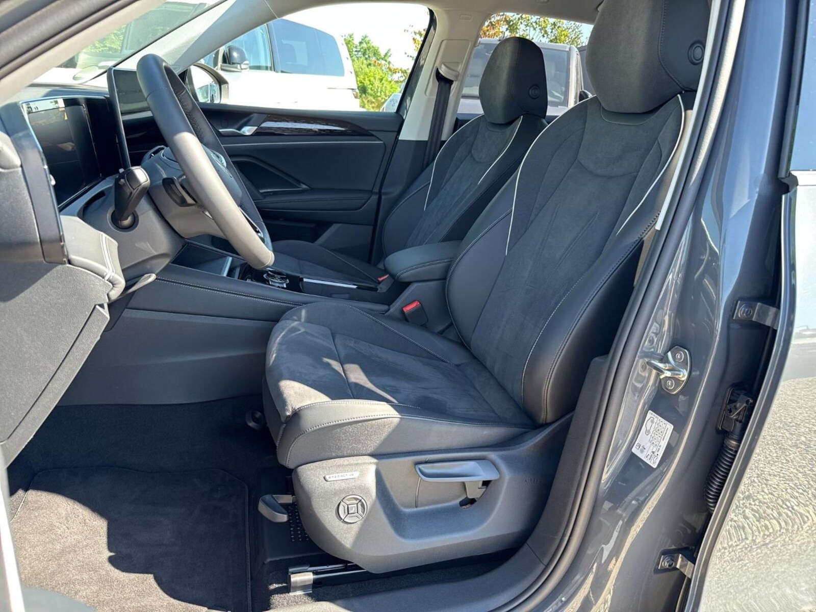Volkswagen Tiguan – Bild 11