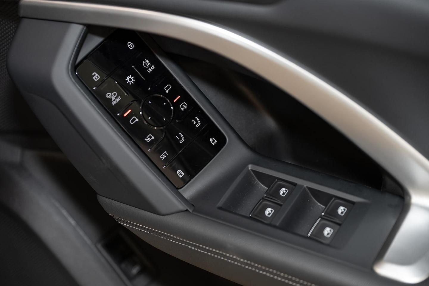Image about Audi Q5 SUV TDI quattro 150 kW sport