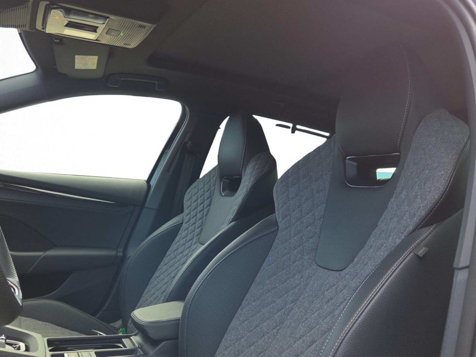 Škoda Octavia Combi – Bild 11