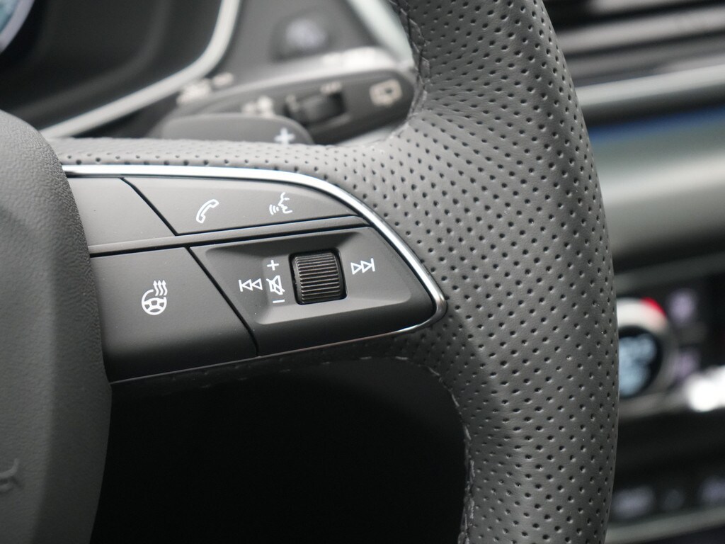 Image about Audi Q5 Sportback 40 TFSI quattro S tronic
