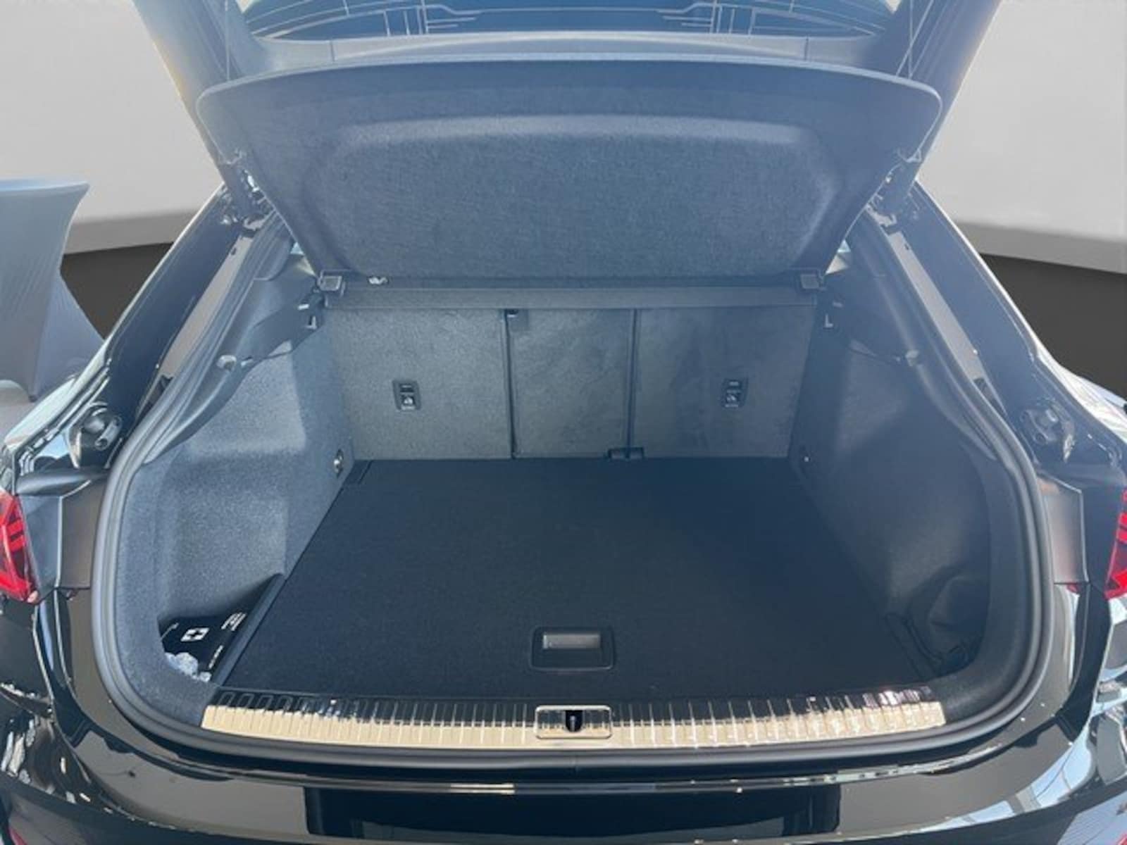 Audi Q3 Sportback – Bild 9