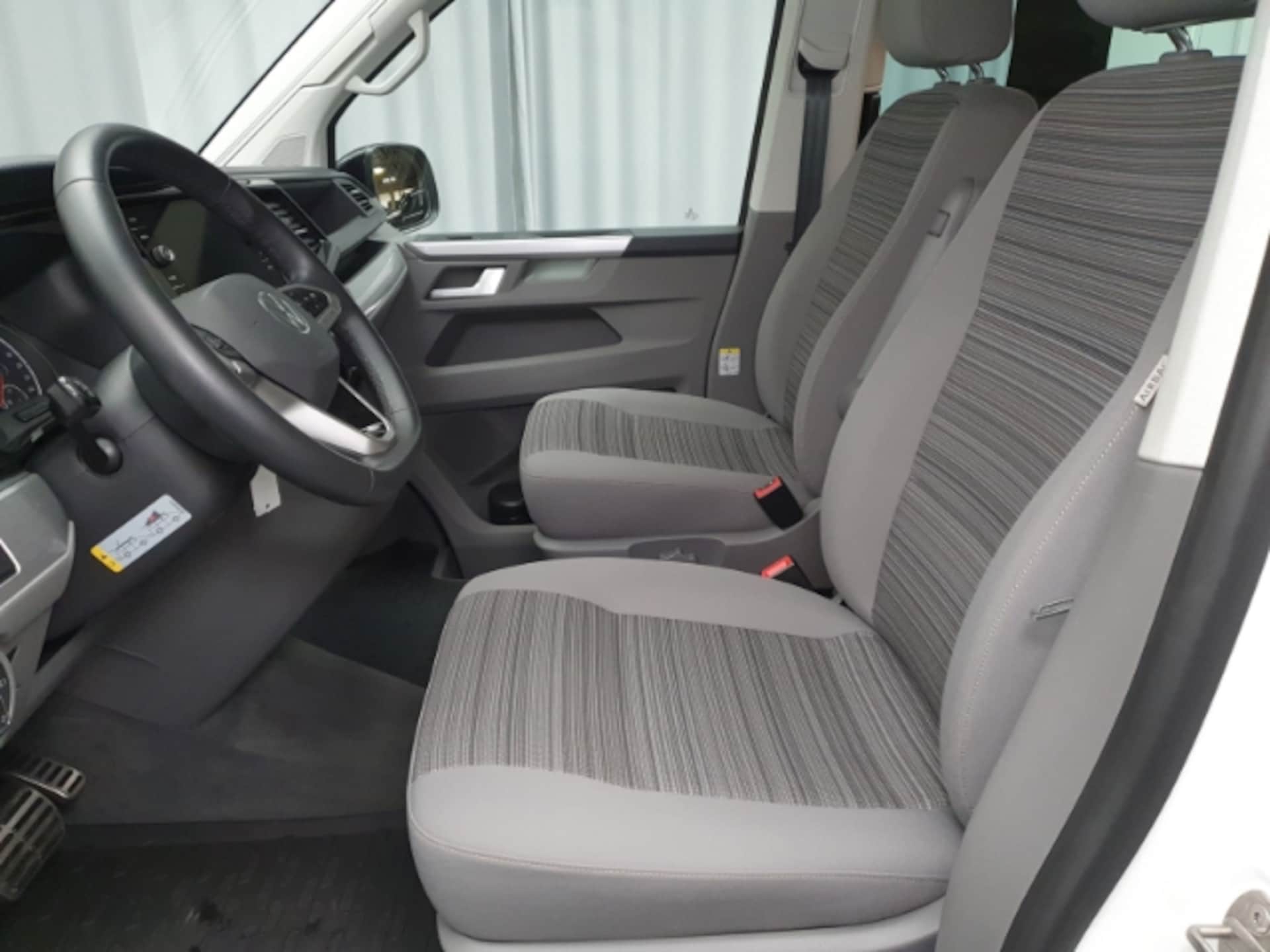 Volkswagen T6.1 California Beach