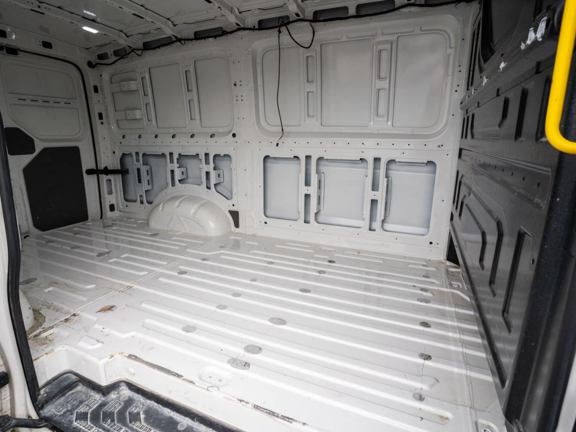 Volkswagen Crafter Kasten mittlerer Radstand