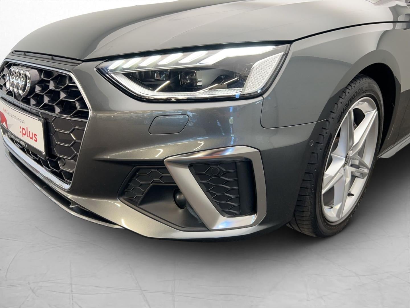 Bild über Audi A4 Avant S line 40 TDI quattro S tronic - für weitere Informationen kontaktieren Sie den Audi Partner