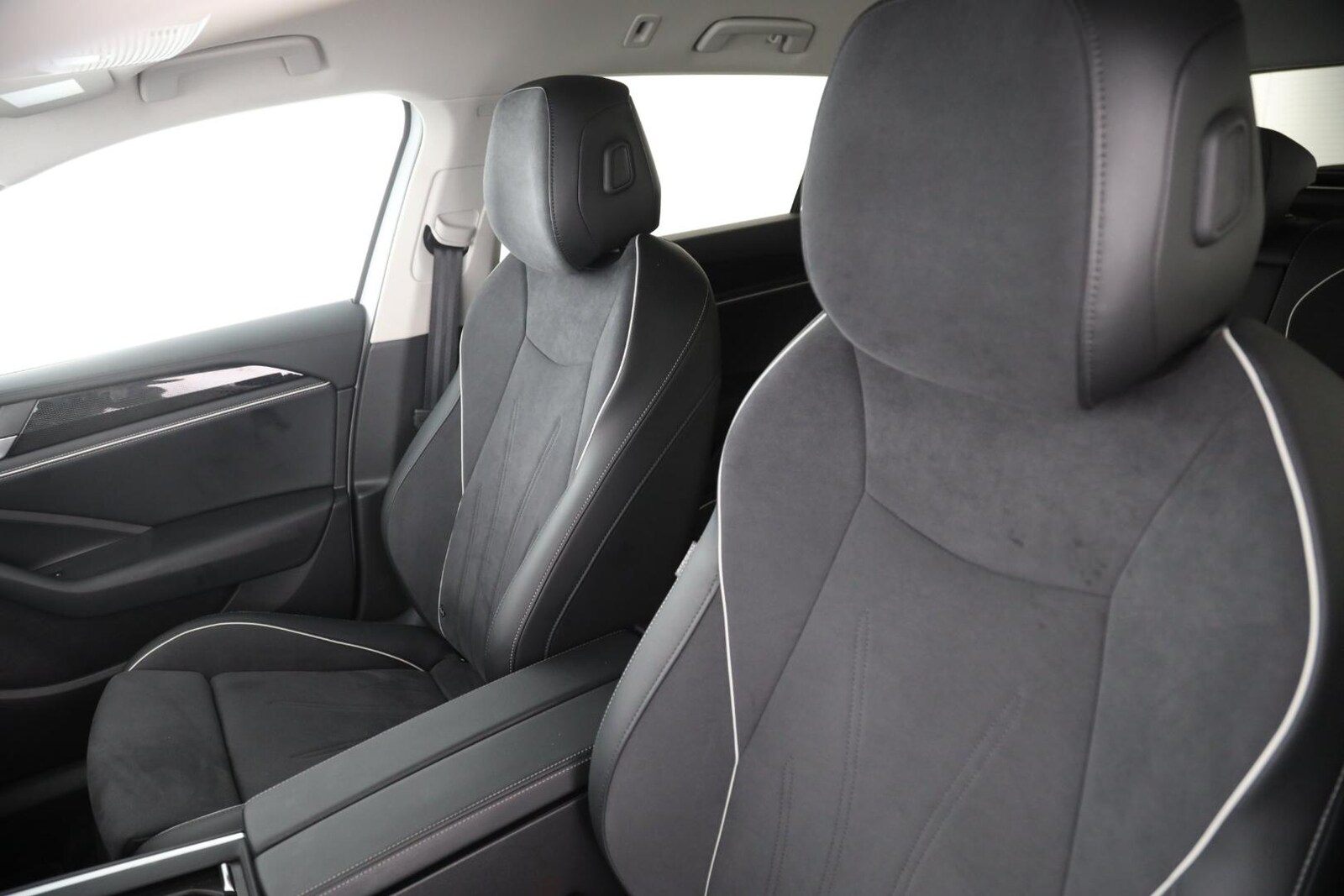 Volkswagen Passat – Bild 12