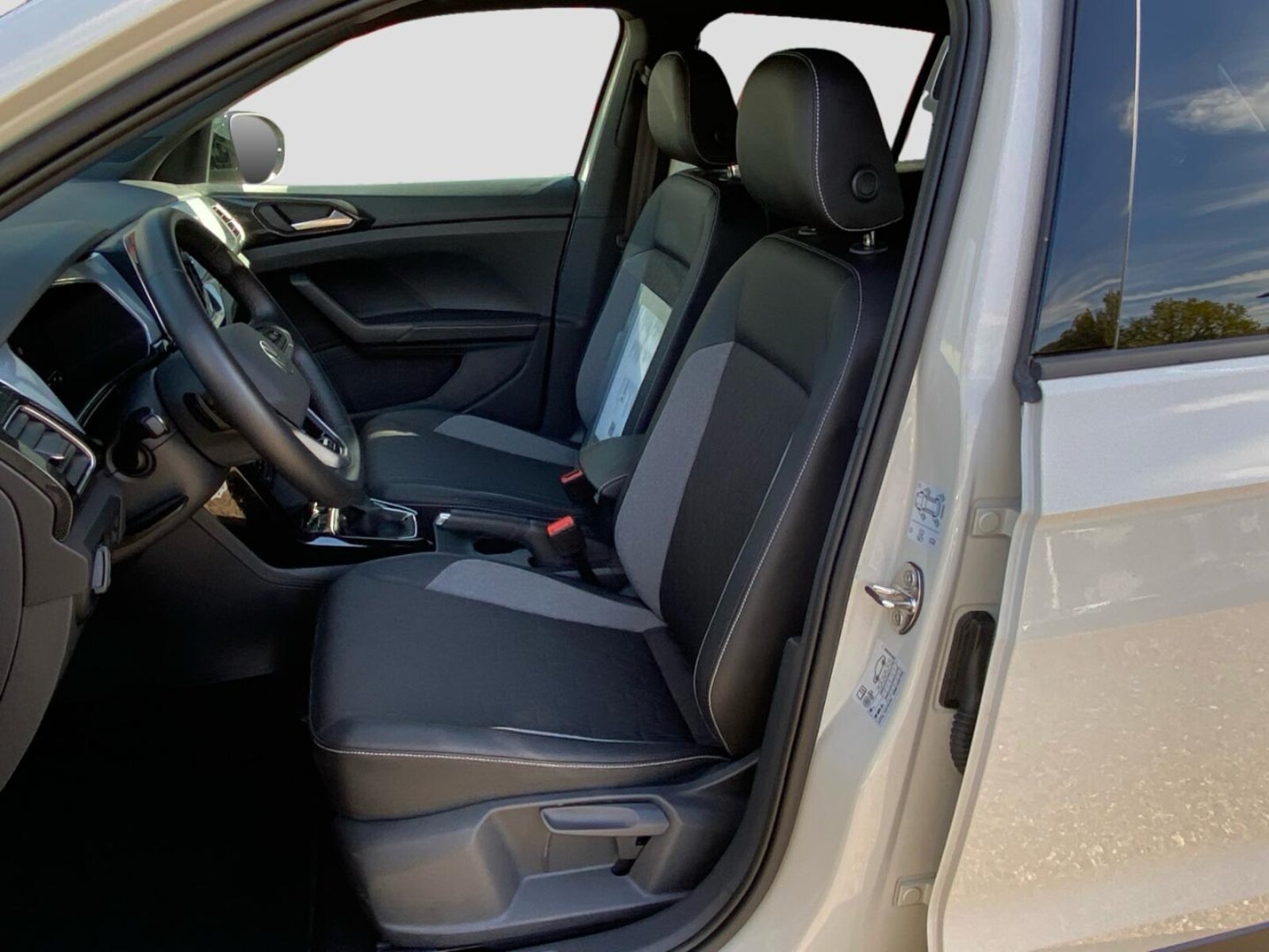 Volkswagen T-Cross – Bild 9