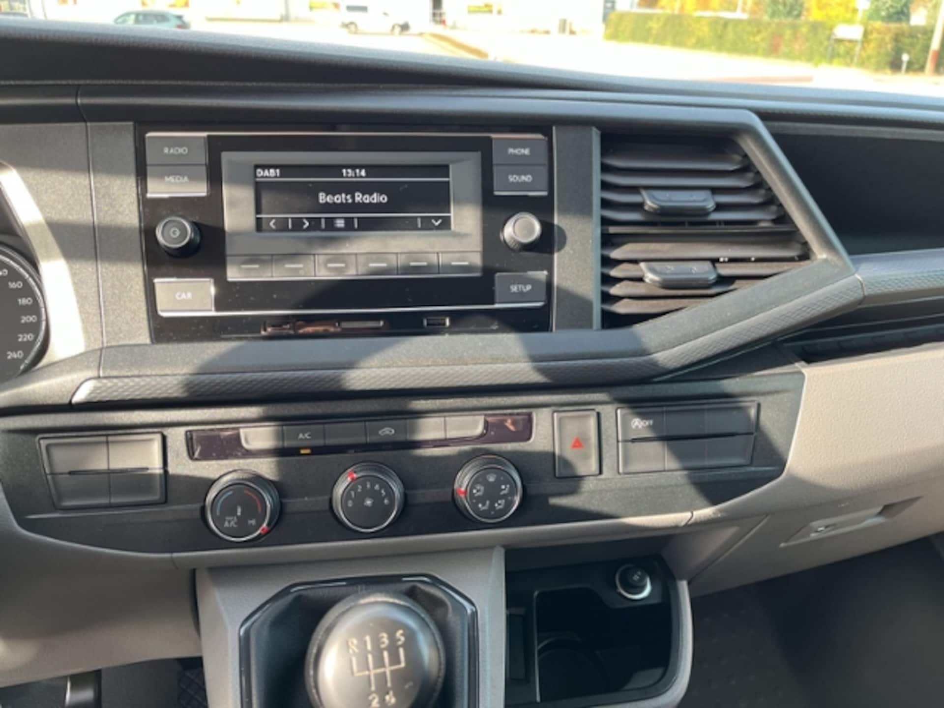 Volkswagen T6.1 Transporter Kasten langer Radstand