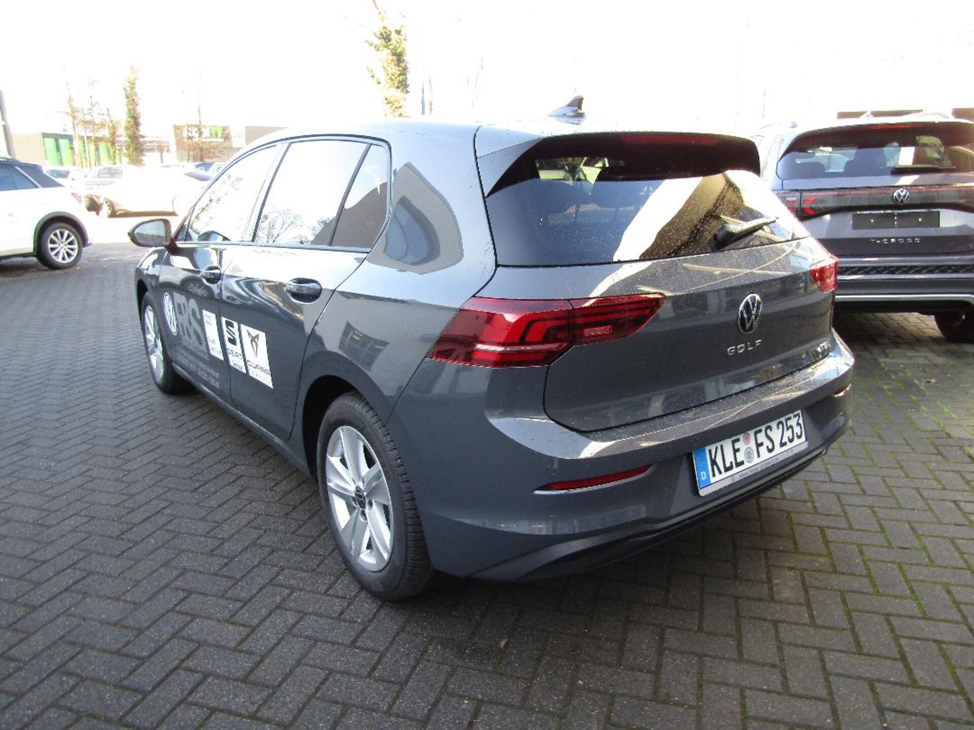 Volkswagen Golf Life