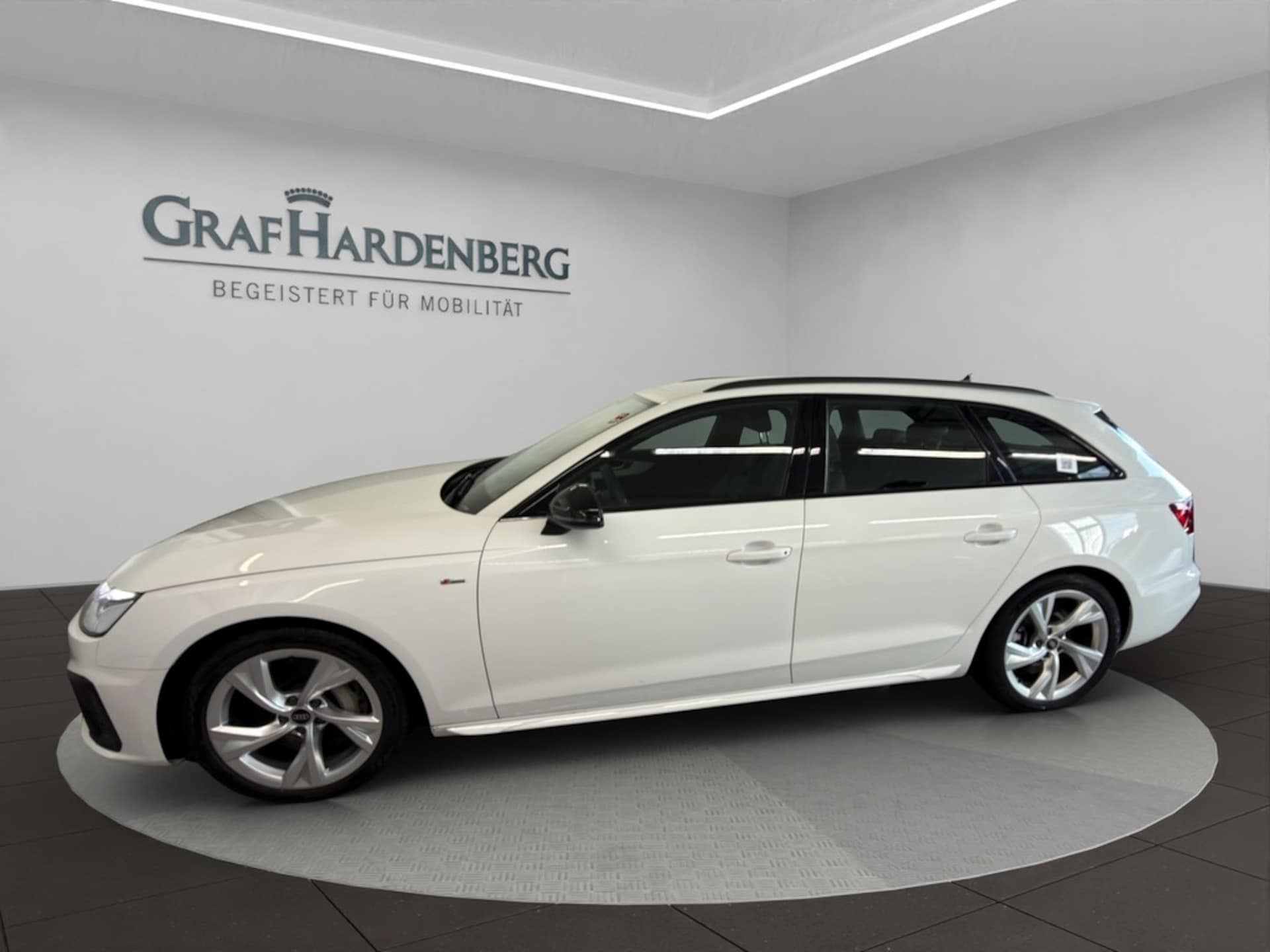 Audi A4 Avant S line