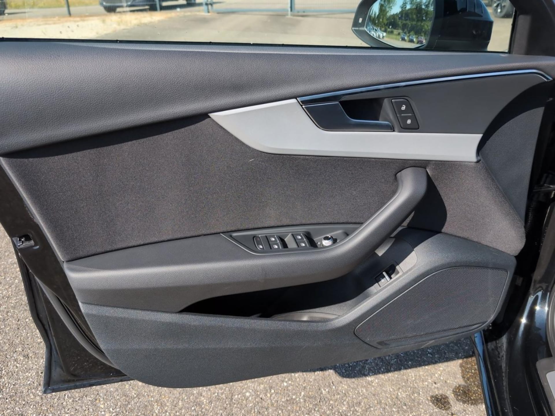 Audi A4 Avant S line