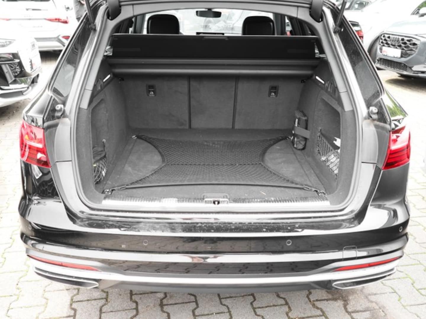 Bild über Audi A4 Avant advanced 35 TDI S tronic - für weitere Informationen kontaktieren Sie den Audi Partner