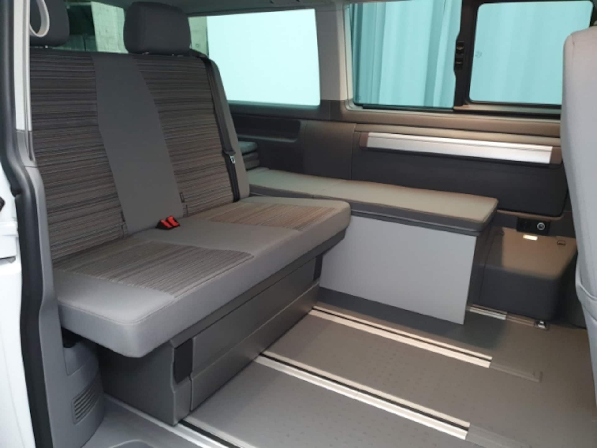 Volkswagen T6.1 California Beach
