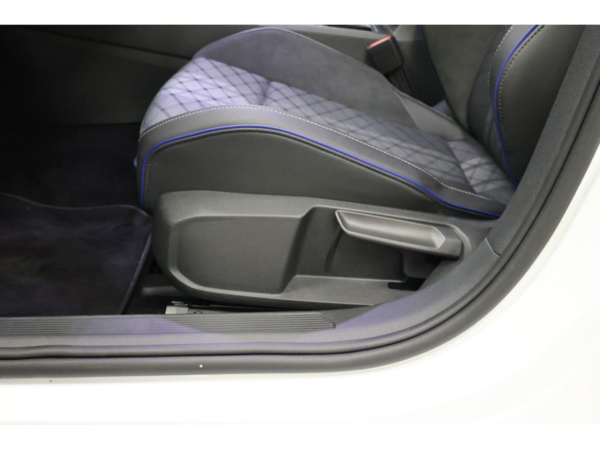 Volkswagen Golf Variant R-Line